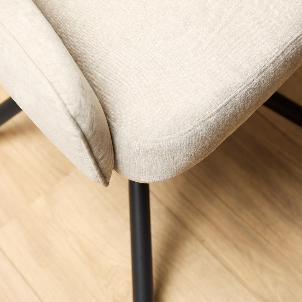 Eetkamerstoel Hanna | Beige | Met armleuning (set of 2)
