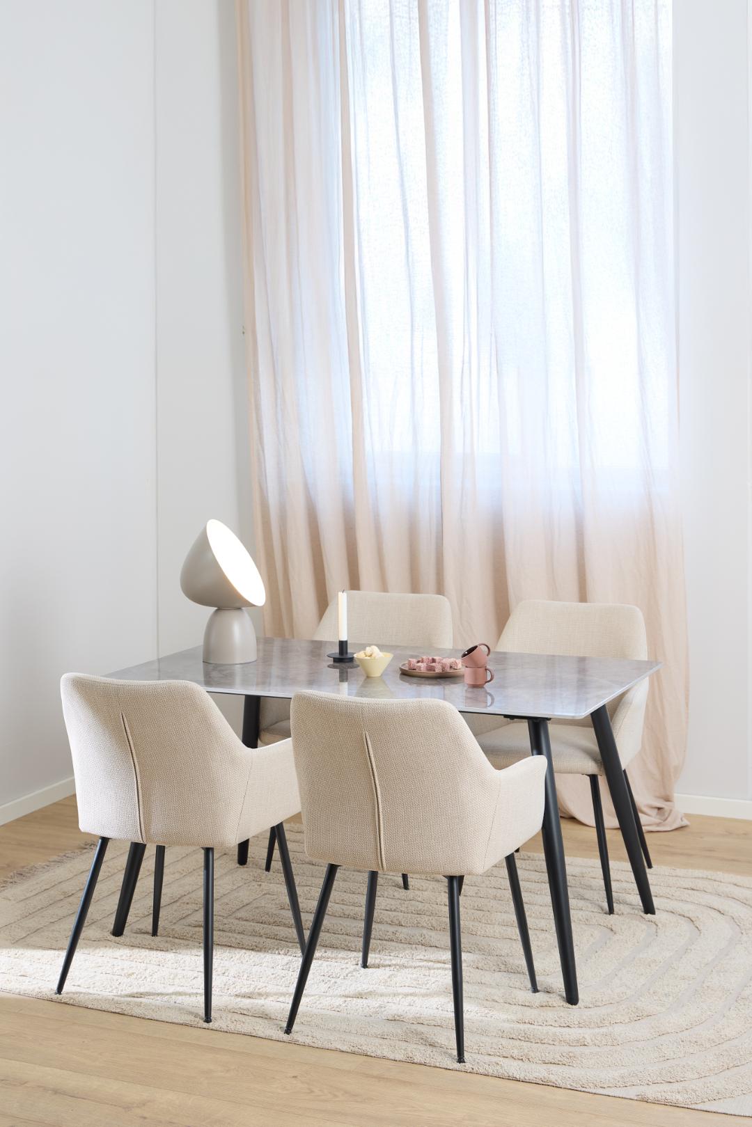 Lizzy dining chair with armrest