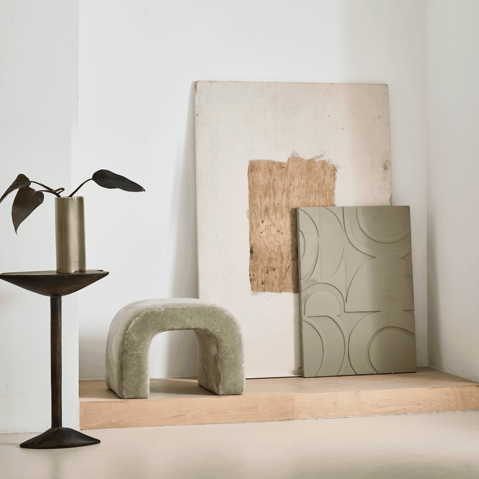 Wall decor Maru